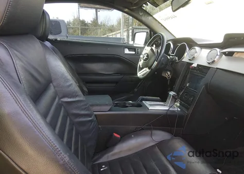 2008 Ford Mustang Gt Deluxe/Gt Premium from USA, damaged, VIN 1ZVHT82H085104849